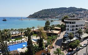 Demanor Hotel Adult Only